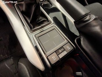 Car image 37