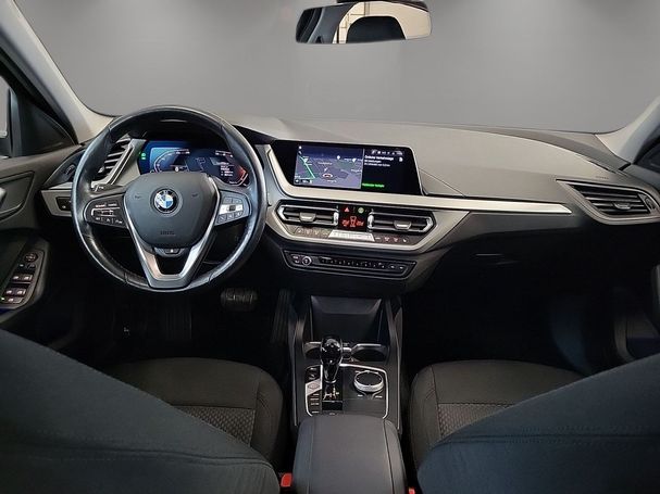 BMW 118i 100 kW image number 10