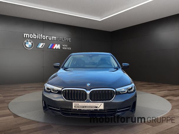 BMW 520i 135 kW image number 11