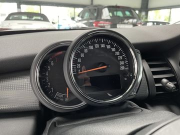 Car image 36