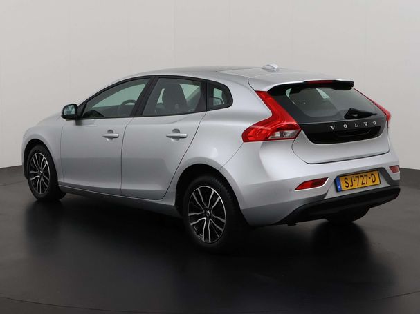 Volvo V40 T2 90 kW image number 6