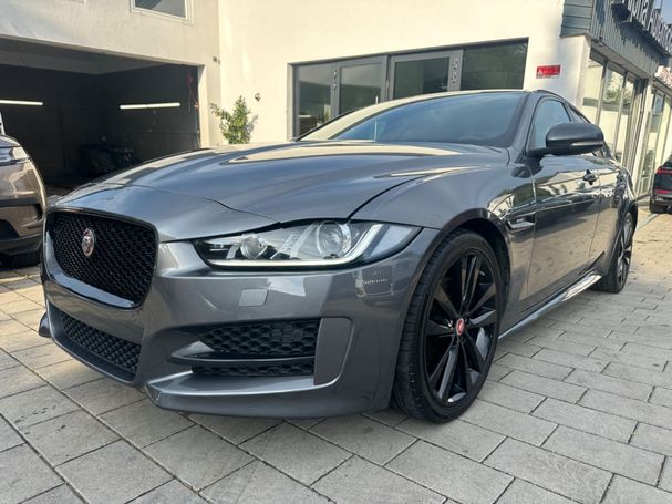 Jaguar XE 20d R-Sport 132 kW image number 1