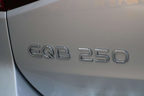 Mercedes-Benz EQB 250 140 kW image number 12