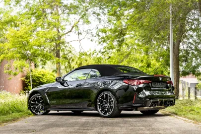 Car image 27