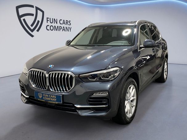 BMW X5 xDrive 195 kW image number 1