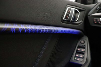 Car image 37