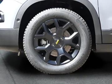 Car image 36