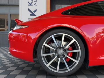 Car image 33