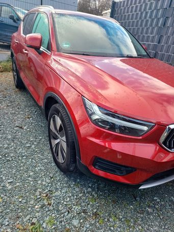 Volvo XC40 Recharge Plug-in Hybrid Inscription 155 kW image number 2