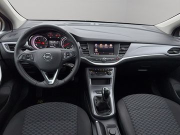 Car image 12