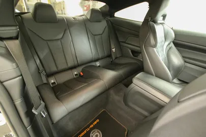 Car image 23
