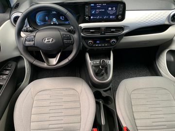 Car image 10