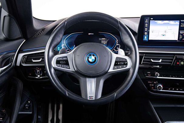 BMW 530 Touring xDrive 215 kW image number 30