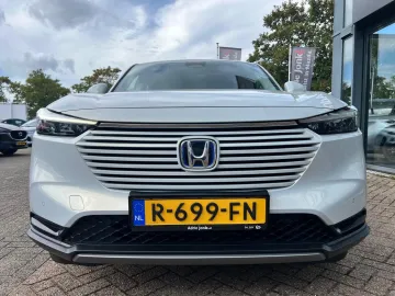 Car image 32