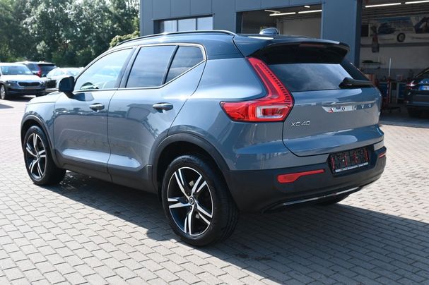 Volvo XC40 B4 R Design 145 kW image number 4