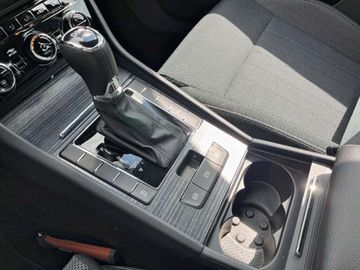 Car image 36