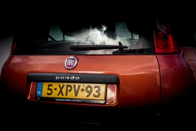 Car image 26