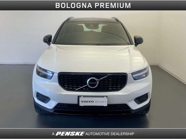 Volvo XC40 T3 Geartronic 120 kW image number 8