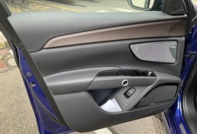 Car image 34