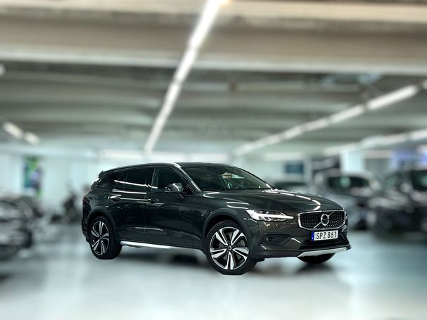 Volvo V60 Cross Country T5 AWD 185 kW image number 2