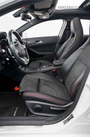 Car image 37