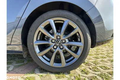 Car image 29