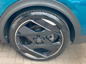 Car image 44