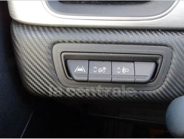 Renault Captur Mild Hybrid 140 103 kW image number 4