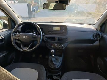 Car image 15