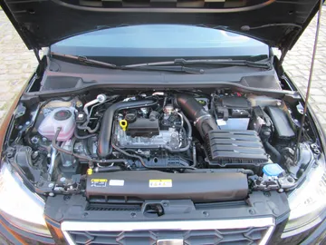 Car image 35