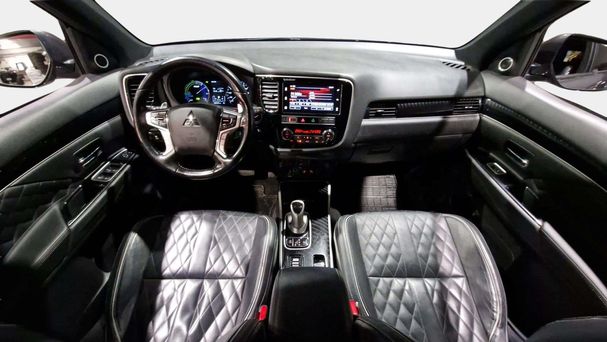 Mitsubishi Outlander 165 kW image number 11