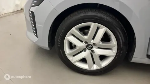 Car image 20