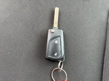 Car image 34