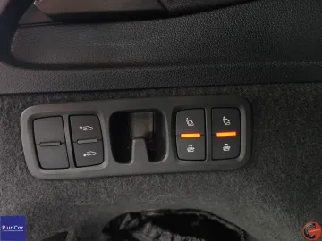 Car image 50
