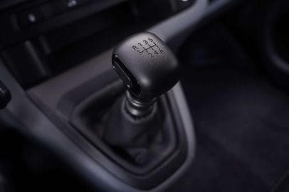 Car image 41