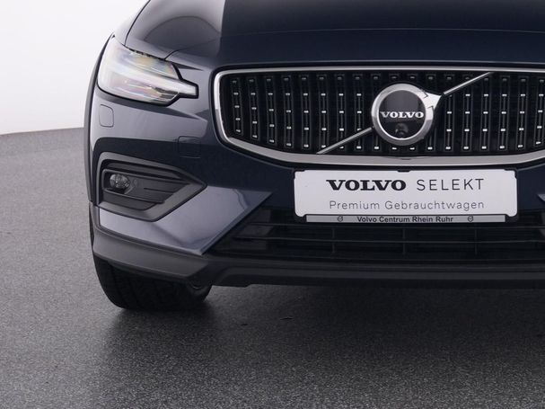 Volvo V60 Cross Country AWD B4 145 kW image number 17