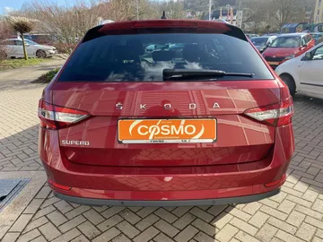 Car image 27