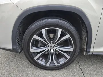 Car image 41