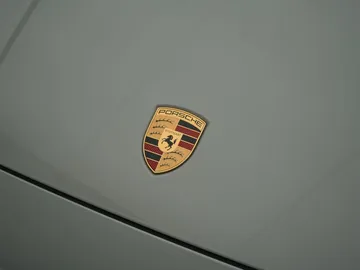 Car image 42