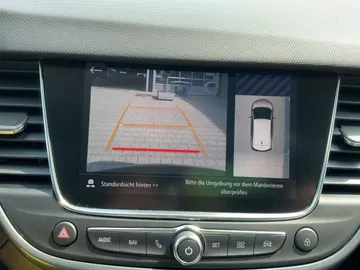 Car image 24