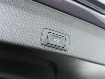 Car image 45