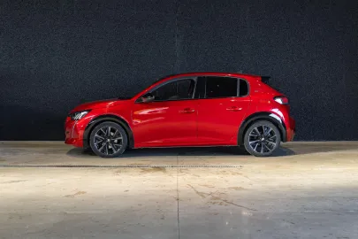 Car image 5