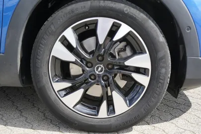 Car image 32