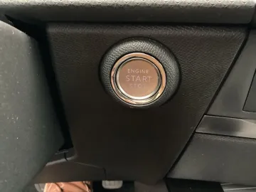 Car image 38