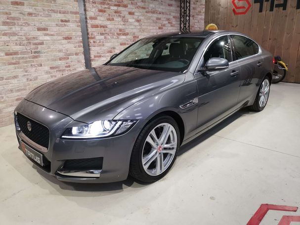 Jaguar XE E-Performance Prestige 120 kW image number 1