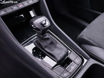 Car image 33