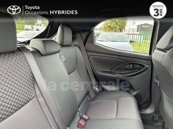 Toyota Yaris Hybrid 85 kW image number 22