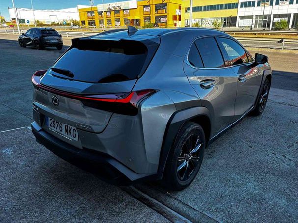 Lexus UX 135 kW image number 3