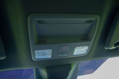 Car image 38