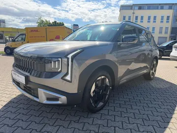 Car image 26